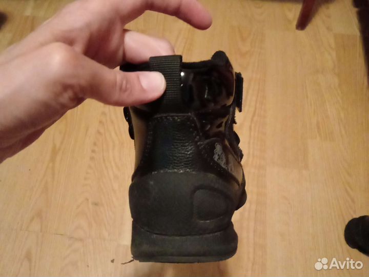 Ботинки на мальчика 29
