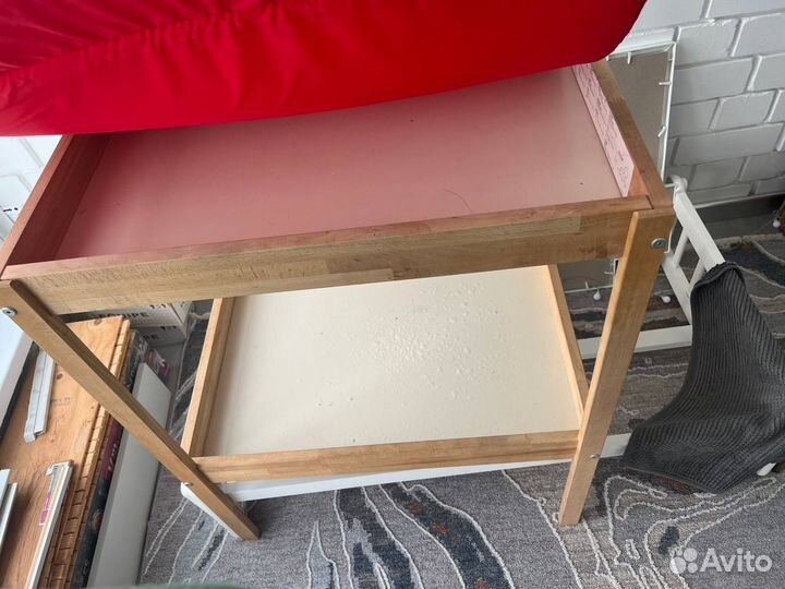 Пеленальный столик