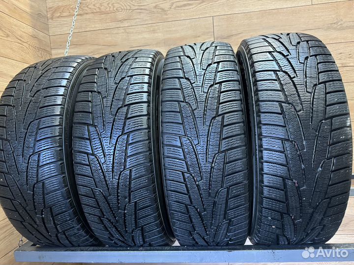 Kumho I'Zen KW31 215/60 R17 96R