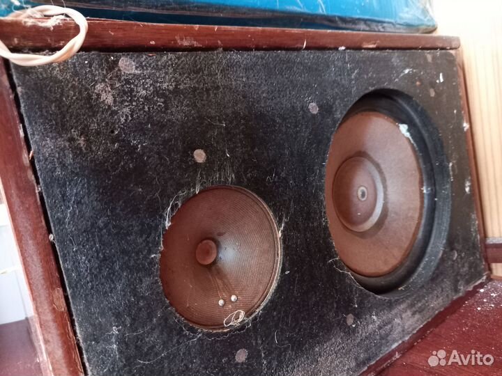 Катушечный магнитофон + 2 большие колонки