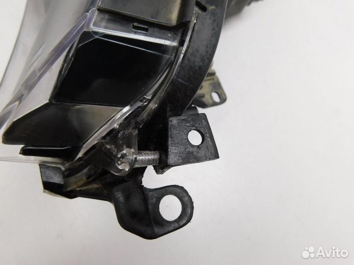 Фара правая Toyota RAV4