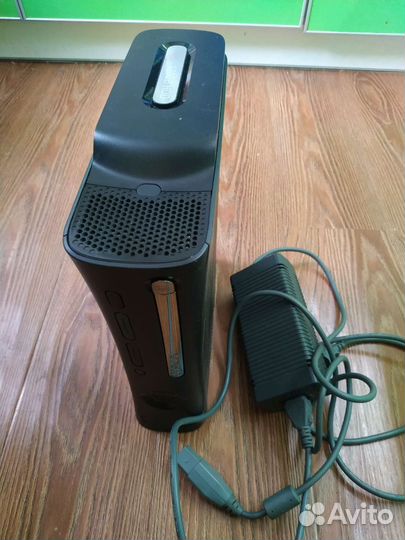 Игровая приставка xbox 360