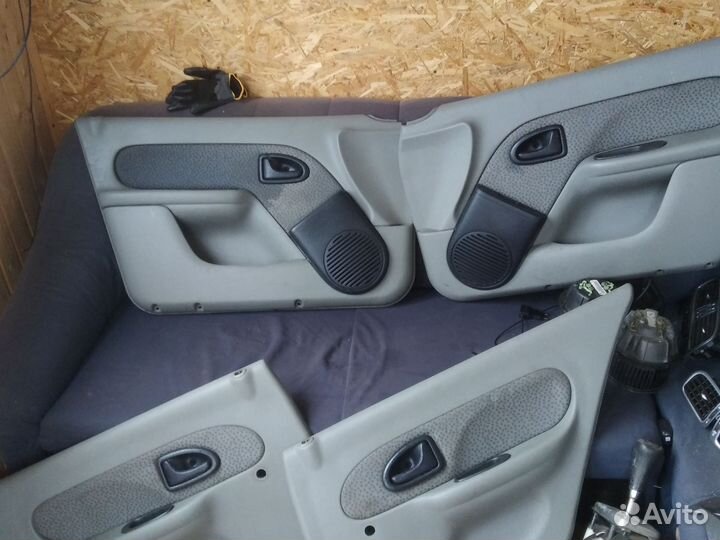 Дверные карты Renault Symbol