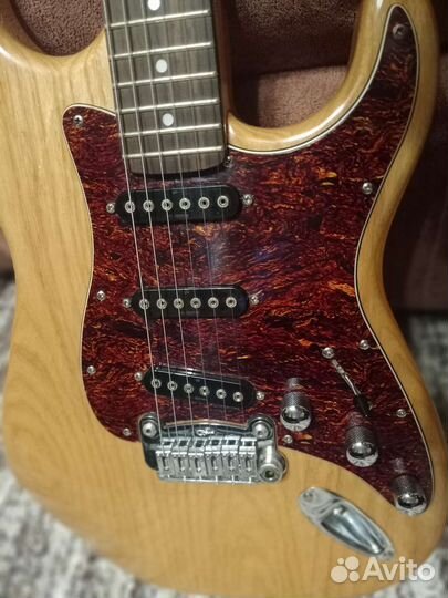 Электро гитара Фендер страт
