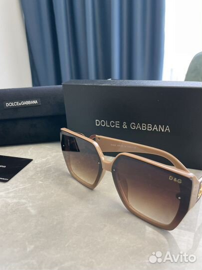 Солнцезащитные очки dolce gabbana