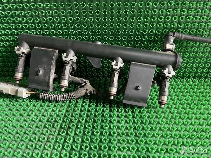 Форсунка топливная Peugeot 307 NFU 1.6 109 л.с