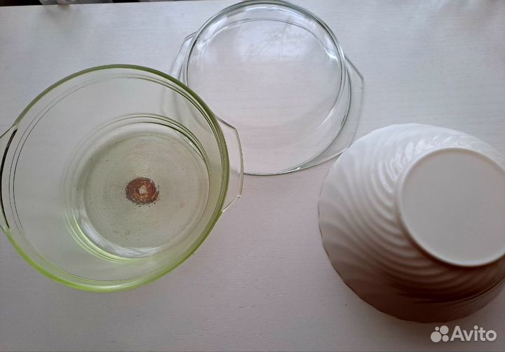 Стеклянная кастрюля глубокий салатник