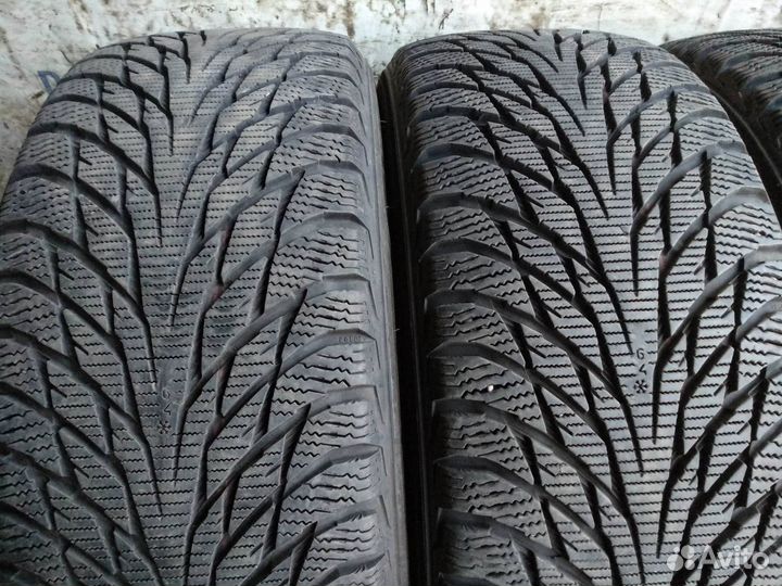 Nokian Tyres Hakkapeliitta R2 225/50 R17 98R