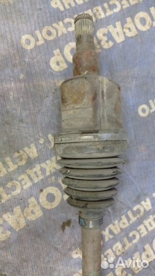 Левый привод Chevrolet Trailblazer внедорожник LL8