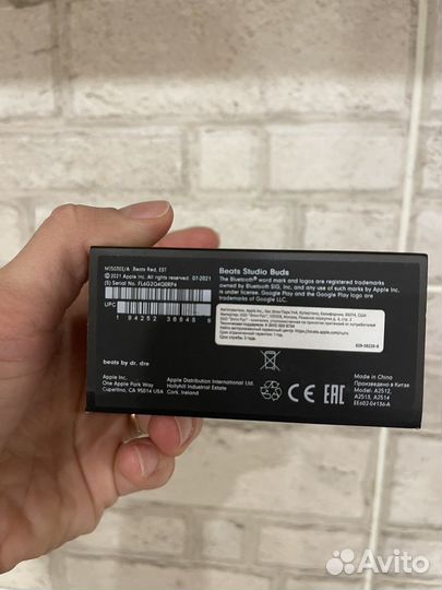 Беспроводные наушники Beats Studio Buds красные