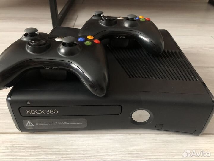 Xbox 360 Slim 500gb прошитый freeboot