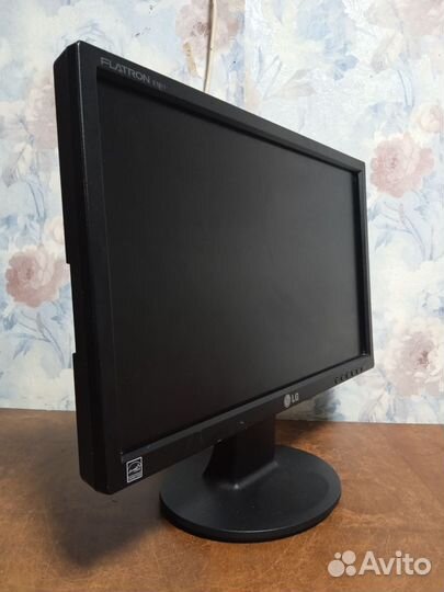 Монитор LG