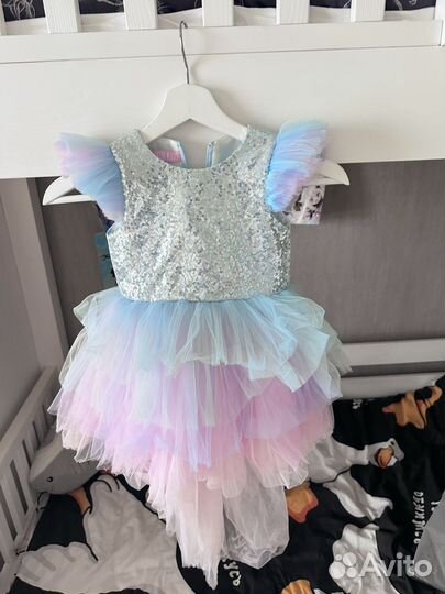 Платье праздничное 98