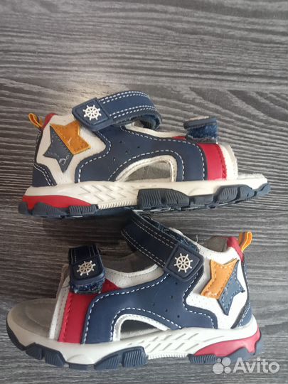 Сандалии детские для мальчиков 22 размер