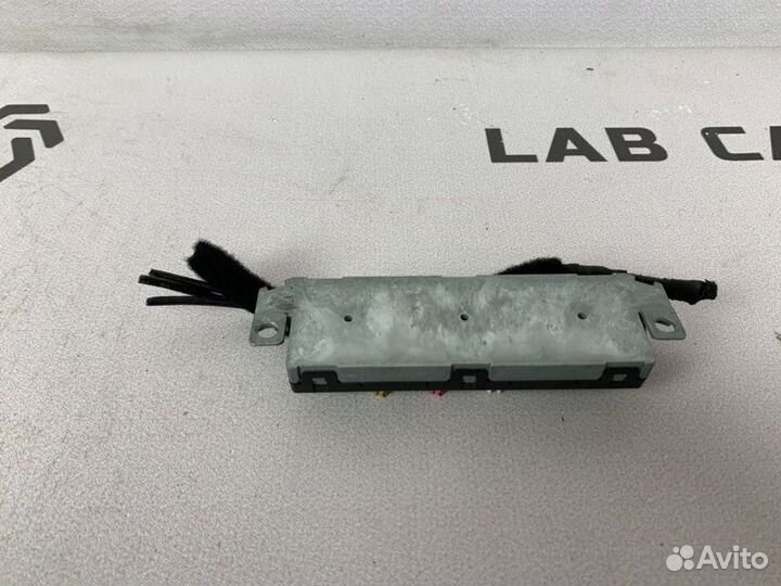 Усилитель антенный Audi A5 8T cala 3.2 FSI 2009