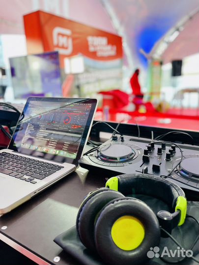 Диджей, Dj,звук,свет,плазма,саксофон,проектор
