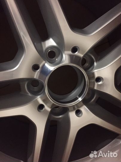 Диски Мерседес,новые,оригинальные в коробке