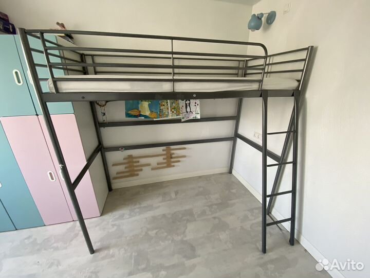 Кровать чердак IKEA свэрта