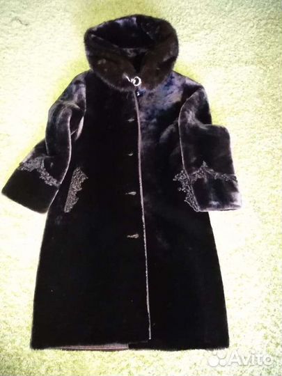 Шуба мутоновая с капюшоном