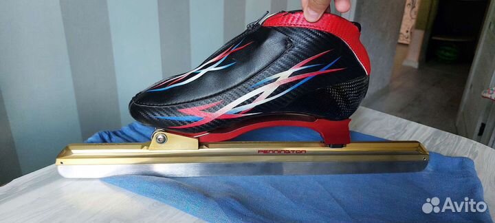 Конькобежные коньки