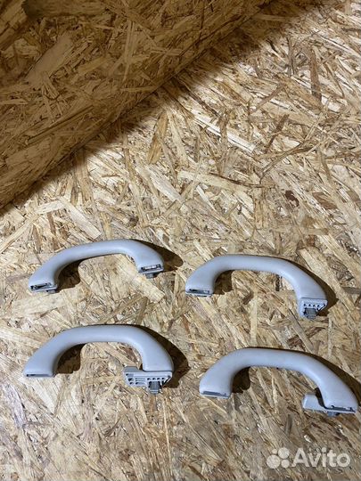 Ручка потолочная Skoda Octavia A7 13-21