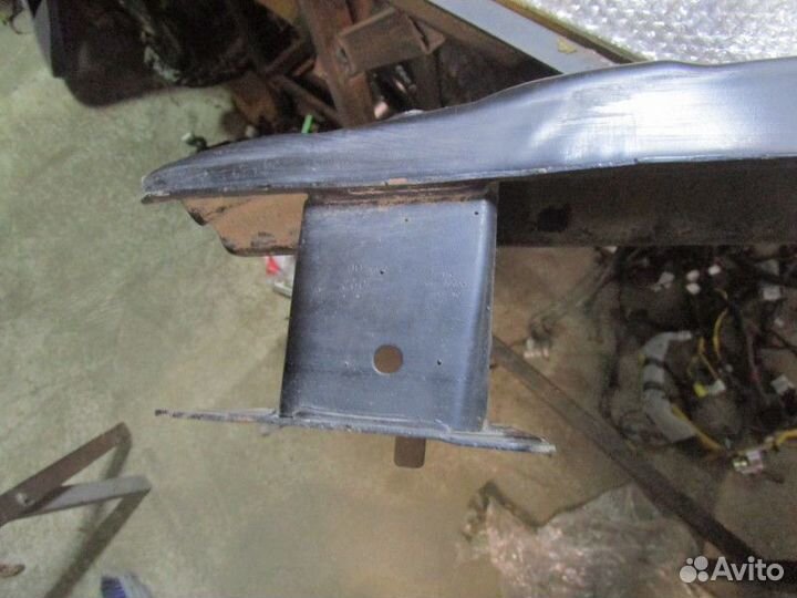 Усилитель заднего бампера VW Passat B7 2011-2015,P