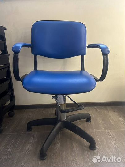 Парикмахерское кресло, тележка Для парикмахера