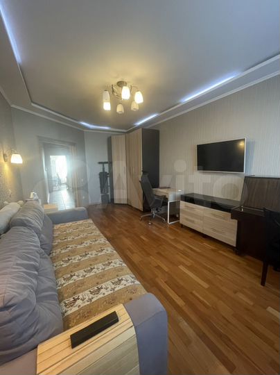 2-к. квартира, 64 м², 10/10 эт.