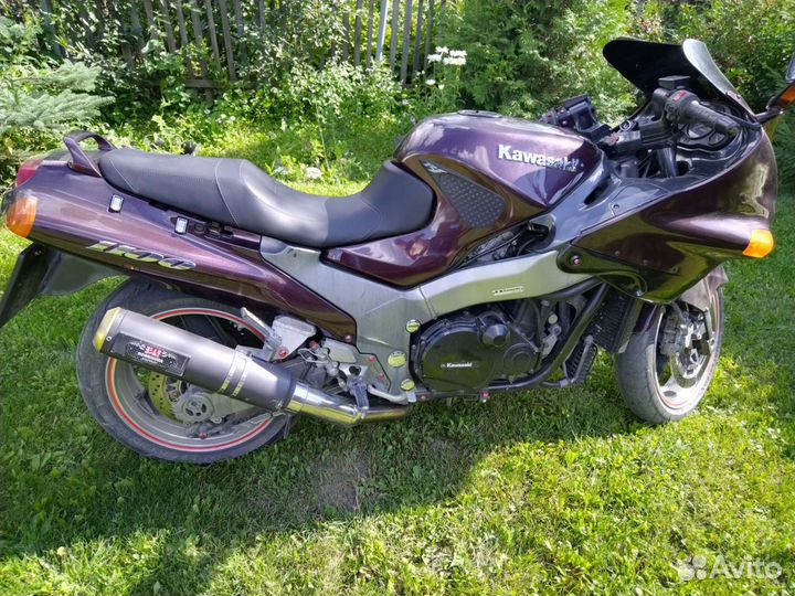 Продам мотоцикл Kawasaki zzr 1100-2