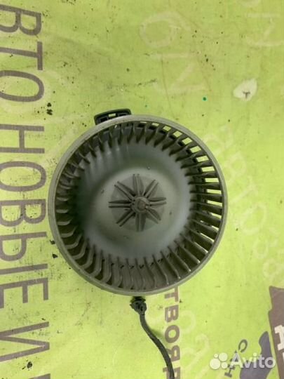 Моторчик печки Mitsubishi Galant 8 Usa америка