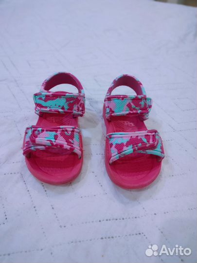 Сандалии для девочки 28