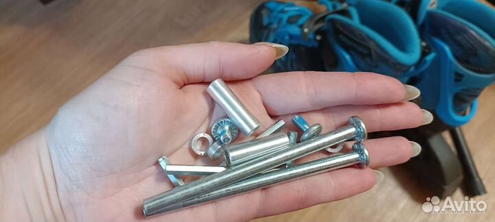 Ролики раздвижные 32-35р с комплектом осей