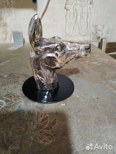 Фигура бронза