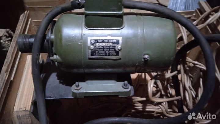 Слесарно-инструментальная машина 