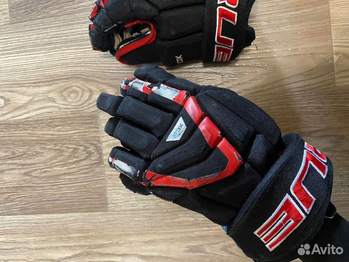 Краги хоккейные true