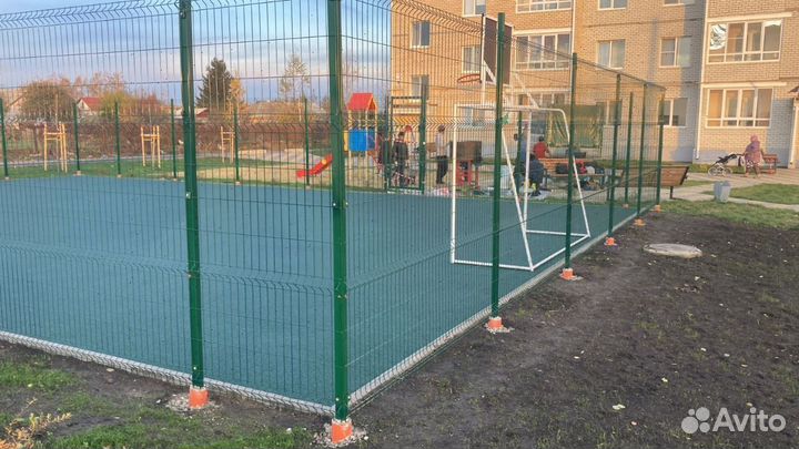 Бесшовное резиновое покрытие для спортивных площадок