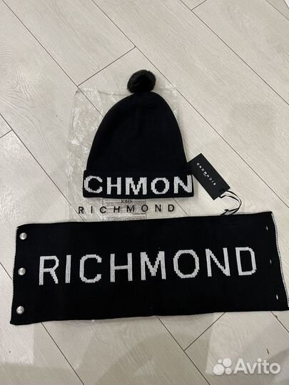 John Richmond шапка и шарф