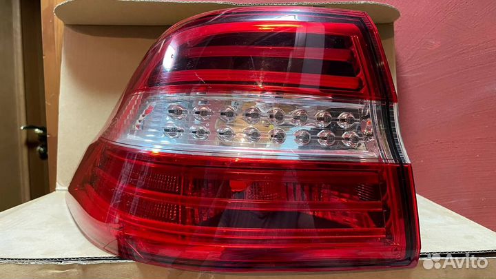 Фонарь задний левый внешний Mercedes W166 (A166906