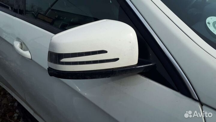 Заркало mercedes w212