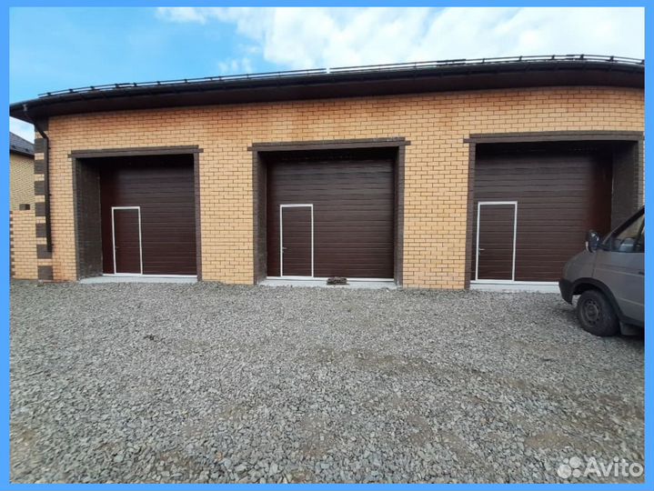 Гаражные секционные ворота DoorHan