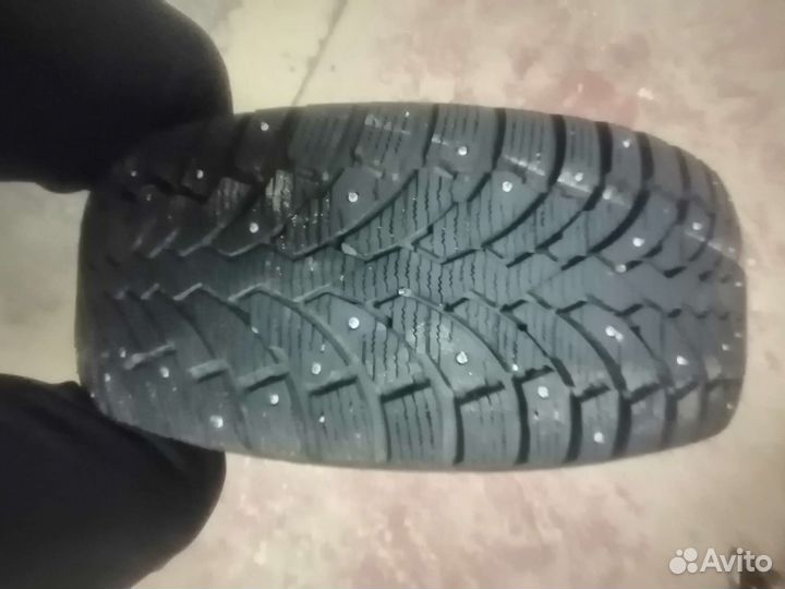 Formula Ice 215/65 R16 98T