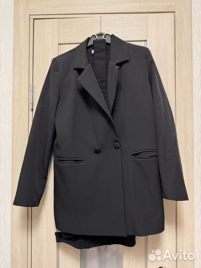 Пиджак женский черный оверсайз 44