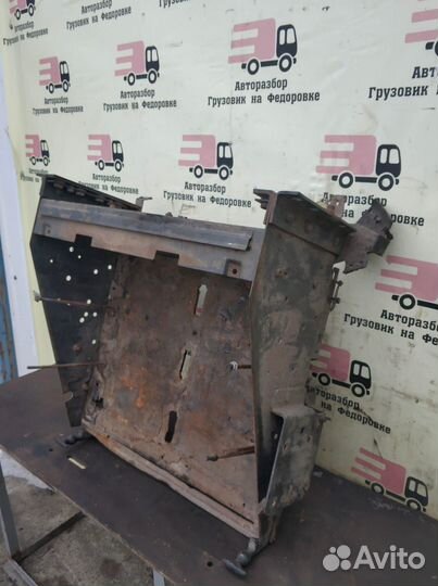 Renault Premium Ящик акб с крышкой