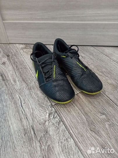Бутсы Nike Phantom Venom