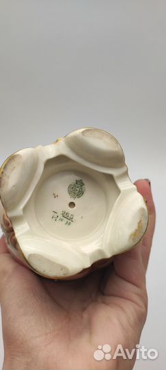 Ваза Цветы Royal Worcester высота 20 см нач. XX в