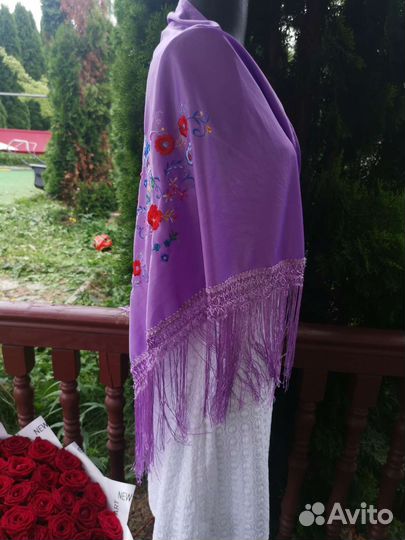 Красивая испанская косынка