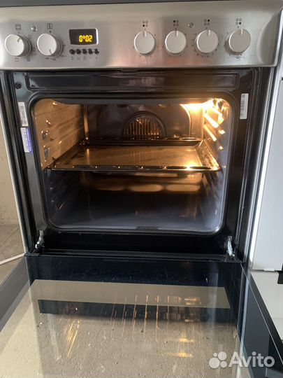 Плита электрическая Hotpoint керамика, серебро