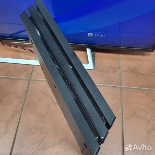 Sony PS4 Pro 1tb
