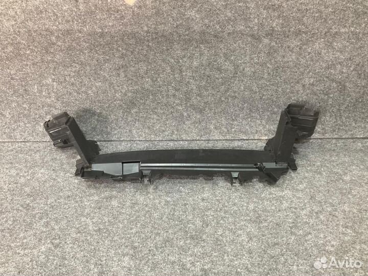 Дефлектор воздуховод радиатора Мерседес W 212