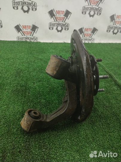 Ступица в сборе с цапфой задняя левая Honda